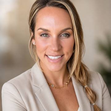 Aly Champagne, Flooring Consultant